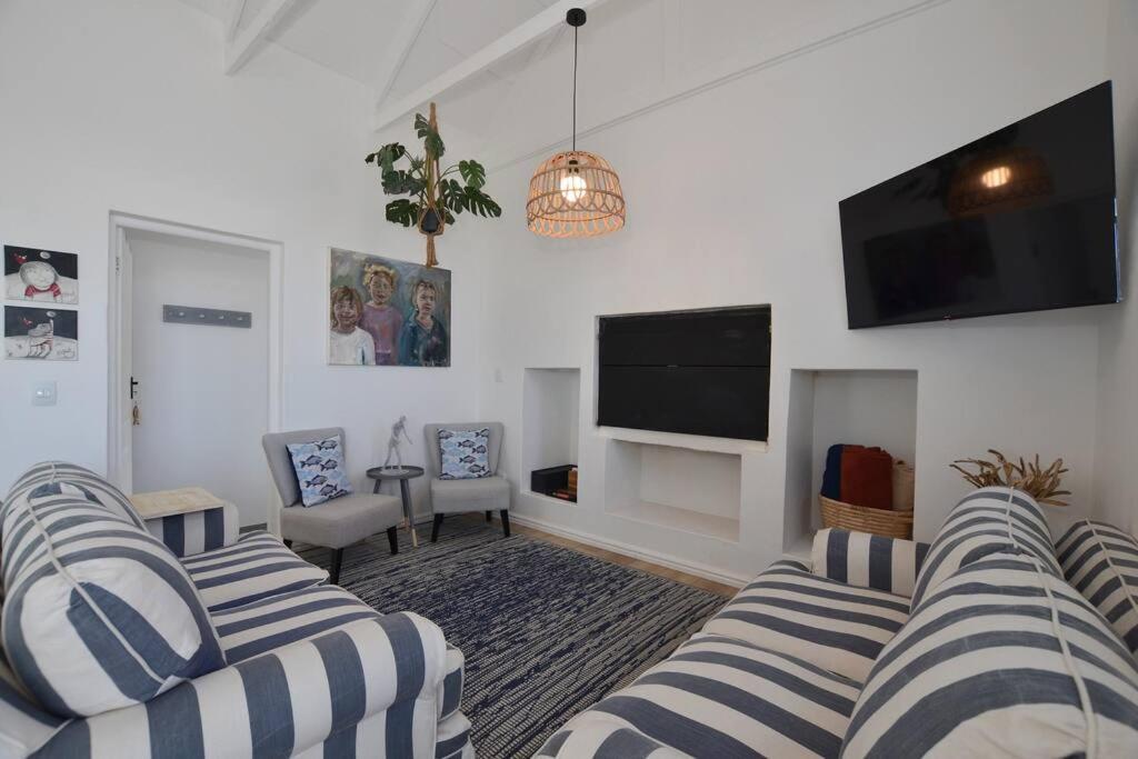 Cozy - Xx Holiday home Yzerfontein